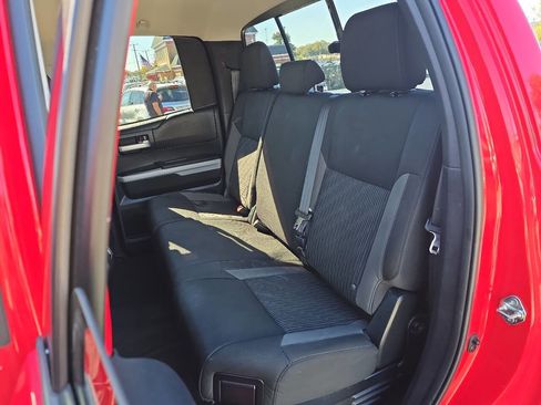 Used 2015 Toyota Tundra SR5 w/ TRD Off Road Package AWD/4WD image 14