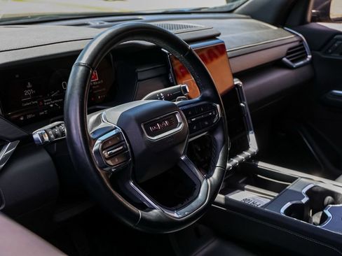Used 2024 GMC Acadia Elevation AWD/4WD image 14