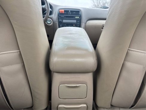 Used 1997 Lexus ES 330 ES 300 Sedan 4D image 18