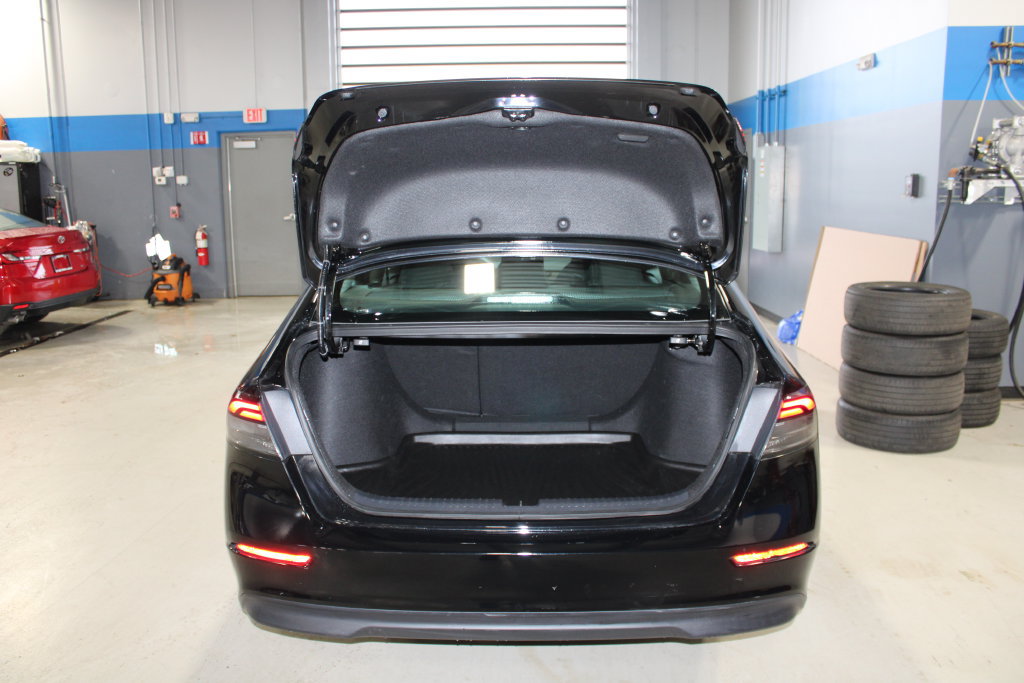 Used 2023 Honda Accord EX image 25