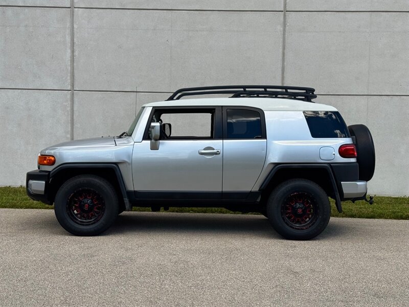 Used 2007 Toyota FJ Cruiser 4WD image 7