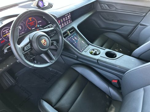 Certified 2024 Porsche Taycan 4 Cross Turismo AWD/4WD image 4