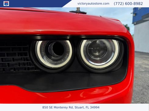 Used 2020 Dodge Challenger R/T Scat Pack w/ Shaker Package RWD image 4