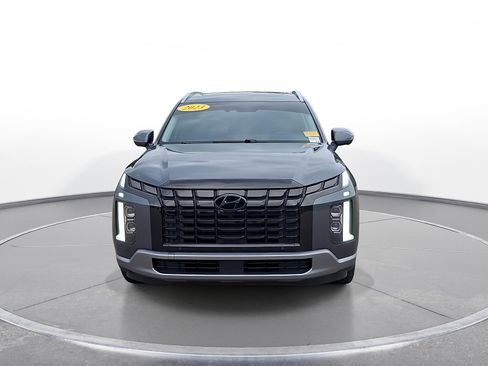 Used 2023 Hyundai Palisade SEL w/ Cargo Package AWD/4WD image 3