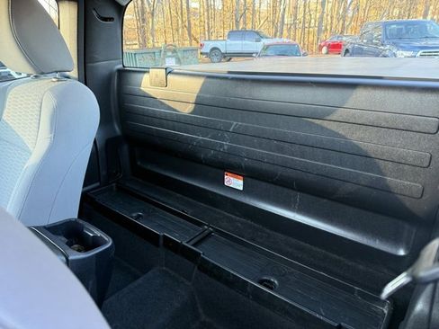 Used 2017 Toyota Tacoma SR image 10