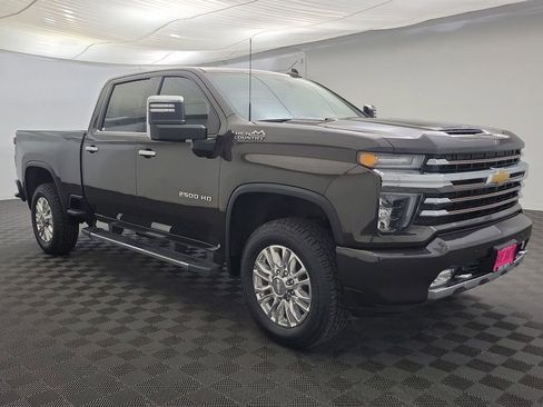 Used 2020 Chevrolet Silverado 2500 High Country w/ Z71 Off-Road Package image 7