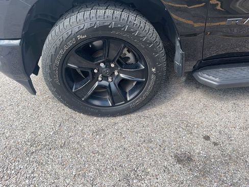 Used 2022 RAM 1500 Big Horn RWD image 9
