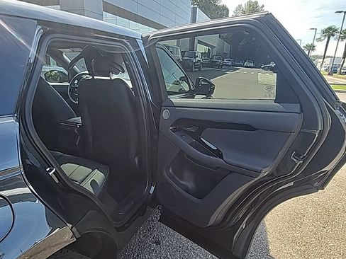 New 2026 Land Rover Range Rover Evoque Hoxton AWD/4WD image 17