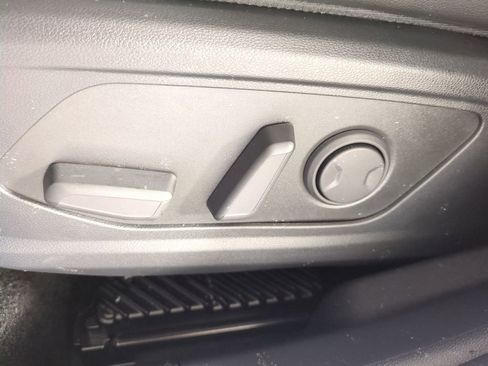 Certified 2025 Hyundai Tucson Limited AWD/4WD image 23