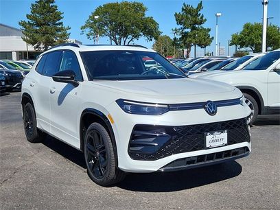 New 2025 Volkswagen Tiguan SE R-Line