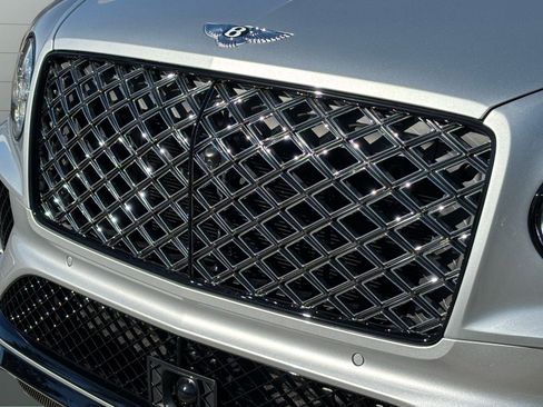 New 2025 Bentley Bentayga Mulliner image 37