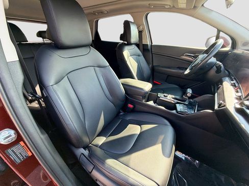 Used 2023 Kia Sportage SX image 14