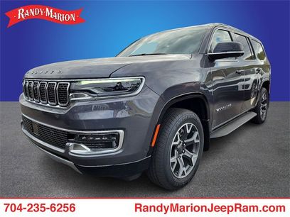 New 2023 Jeep Wagoneer Series III w/ Rear Seat Video Group 1