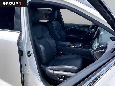 Used 2023 Lexus RX 350 Premium Plus w/ Cold Area Package FWD image 8