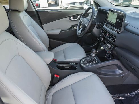 Used 2023 Hyundai Kona Limited AWD/4WD image 17
