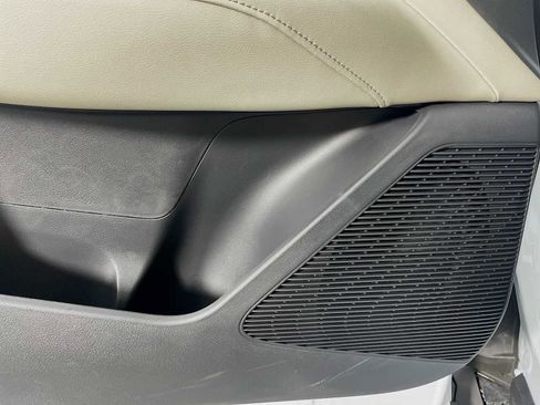 Used 2025 Nissan Murano SL w/ Cargo Package image 17