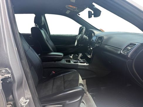 Used 2019 Jeep Grand Cherokee Altitude RWD image 15