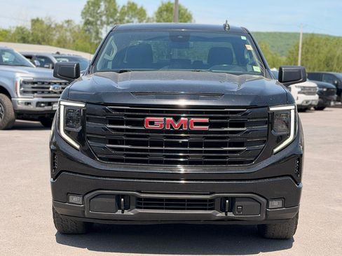 Used 2024 GMC Sierra 1500 Elevation w/ X31 Off-Road Package AWD/4WD image 9