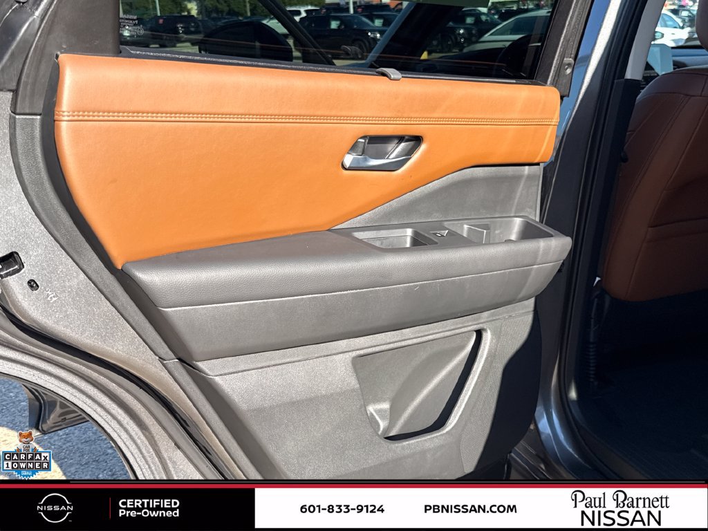 Certified 2025 Nissan Pathfinder Platinum FWD image 26