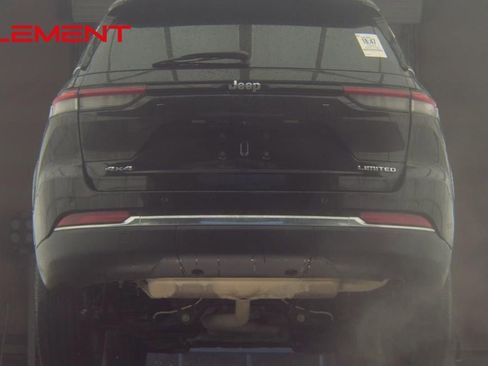 Used 2023 Jeep Grand Cherokee Limited image 7