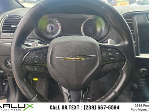Used 2019 Chrysler 300 S image 3