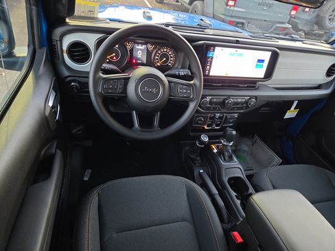 New 2026 Jeep Gladiator Sport image 5