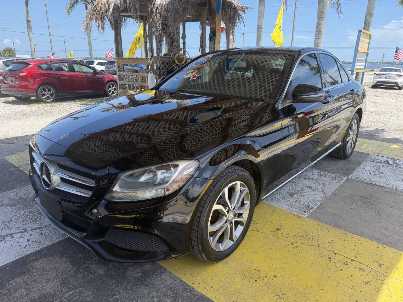Used 2016 Mercedes-Benz C 300 4MATIC Sedan image 1