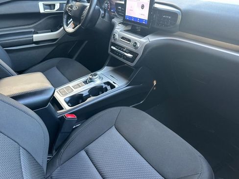 Certified 2023 Ford Explorer XLT image 19