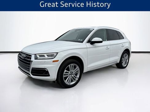 Used 2018 Audi Q5 Prestige w/ Prestige Package image 3