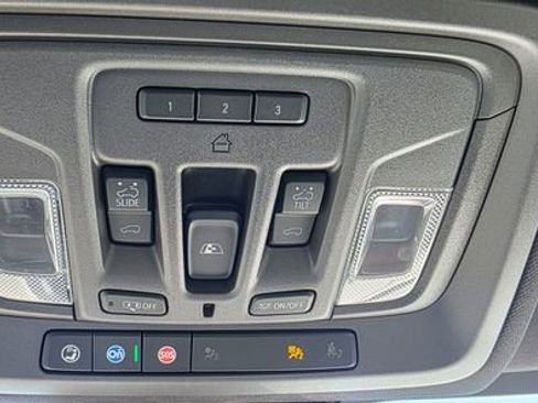 Used 2024 GMC Sierra 2500 SLT w/ SLT Premium Package image 30