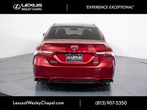 Used 2018 Toyota Camry XSE FWD image 7