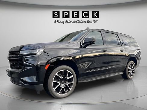 Used 2024 Chevrolet Suburban RST w/ Luxury Package AWD/4WD image 1