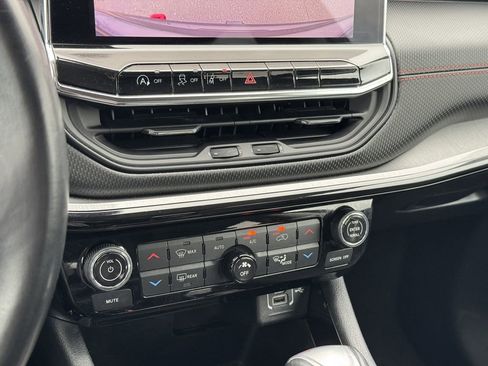 Used 2022 Jeep Compass Trailhawk w/ Trailhawk Elite Group image 22