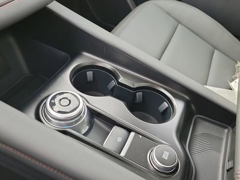 New 2026 Ford Explorer Active w/ Active Comfort Package image 28