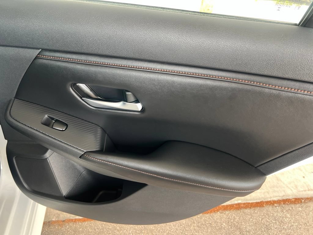 Certified 2023 Nissan Sentra SR FWD image 15