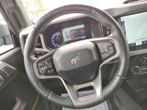 Used 2022 Ford Bronco Badlands image 19