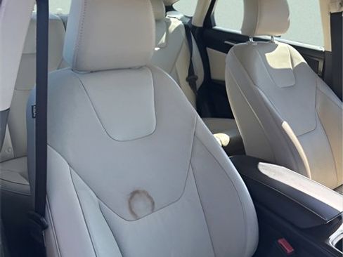 Used 2018 Ford Fusion Titanium image 28