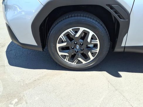 Certified 2025 Subaru Forester Premium AWD/4WD image 15