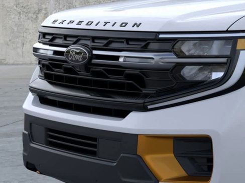 New 2026 Ford Expedition Tremor image 17