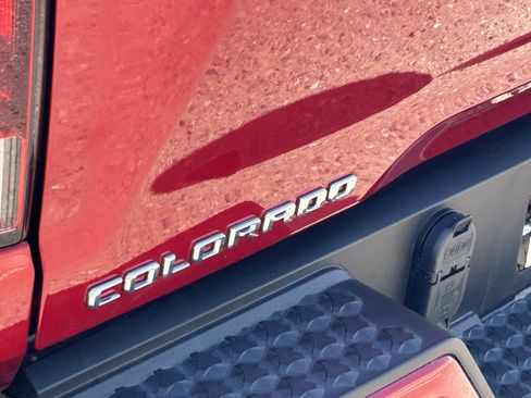 Used 2025 Chevrolet Colorado LT RWD image 10