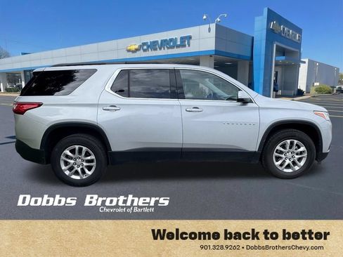 Used 2021 Chevrolet Traverse LT FWD image 9