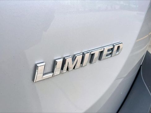 Used 2015 Toyota RAV4 Limited w/ Technology Package FWD image 10