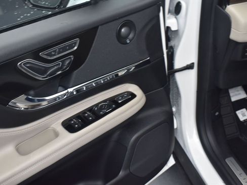 New 2026 Lincoln Corsair Grand Touring image 9