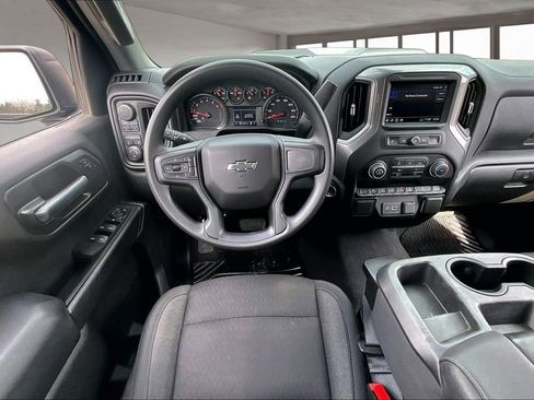 Used 2022 Chevrolet Silverado 1500 Custom Trail Boss AWD/4WD image 9