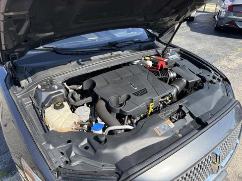 Used 2018 Lincoln Continental Reserve AWD/4WD image 40
