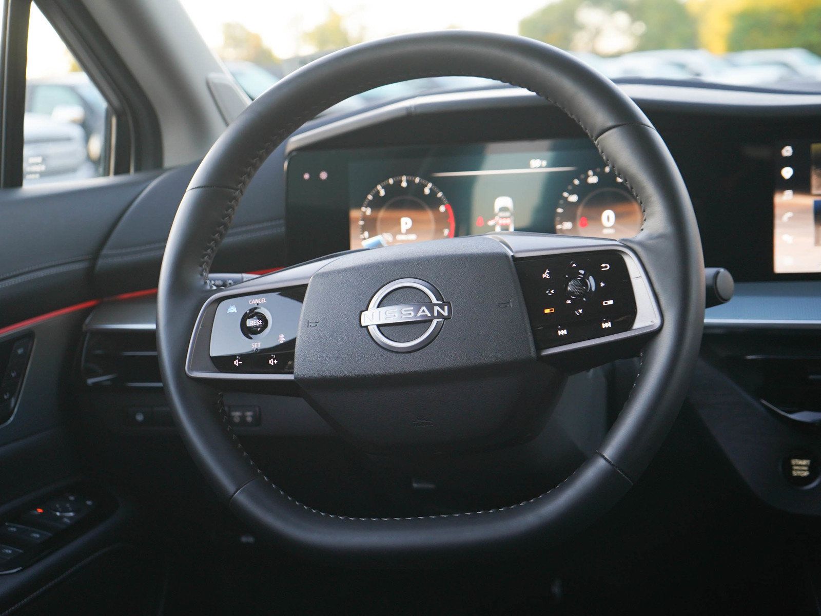 Used 2025 Nissan Murano SL AWD/4WD image 17