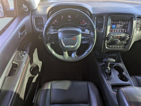 Used 2018 Dodge Durango GT image 17