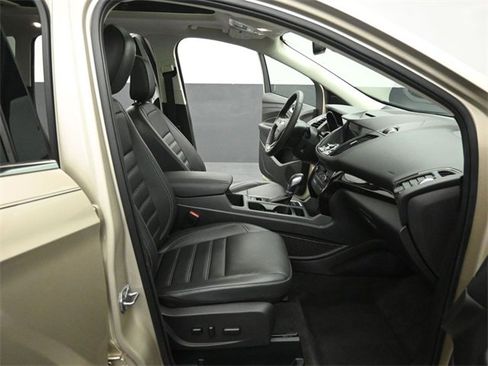 Certified 2018 Ford Escape Titanium w/ Ford Safe & Smart Package image 31