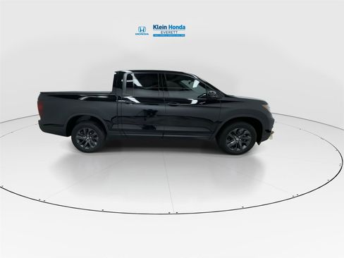 Certified 2023 Honda Ridgeline Sport image 3