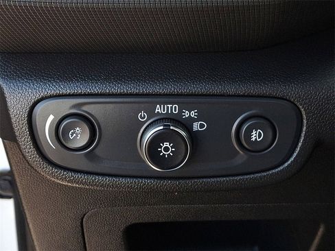 Certified 2022 Chevrolet TrailBlazer RS w/ Technology Package image 30